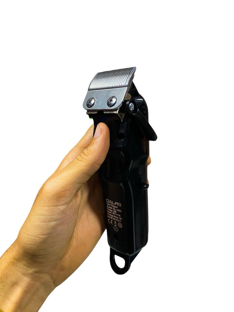 MÁQUINA PARA CORTE DE CABELOS PROFISSIONAL DALING DL-1583