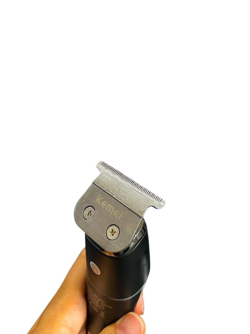 BARBEADOR PROFISSIONAL DE ACABAMENTO KEMEI KK-2281