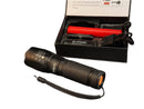Lanterna Tática X900 Recarregável com Zoom e Kit Completo